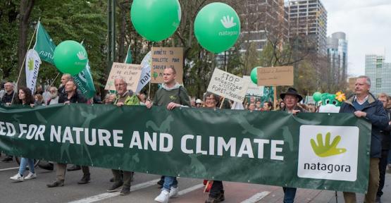 Manifestants Natagora et Natuurpunt dans les rues à Bruxelles, pour la nature et le climat