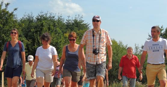 Groupe en balade guidée