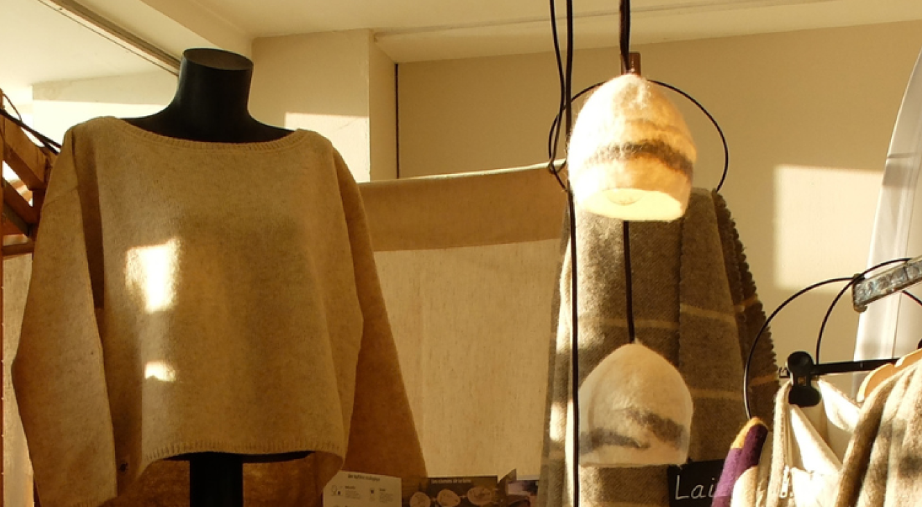 stand zen Laine Fleurie