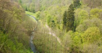 vallee du Hoyoux vue du ciel fort ruisseau